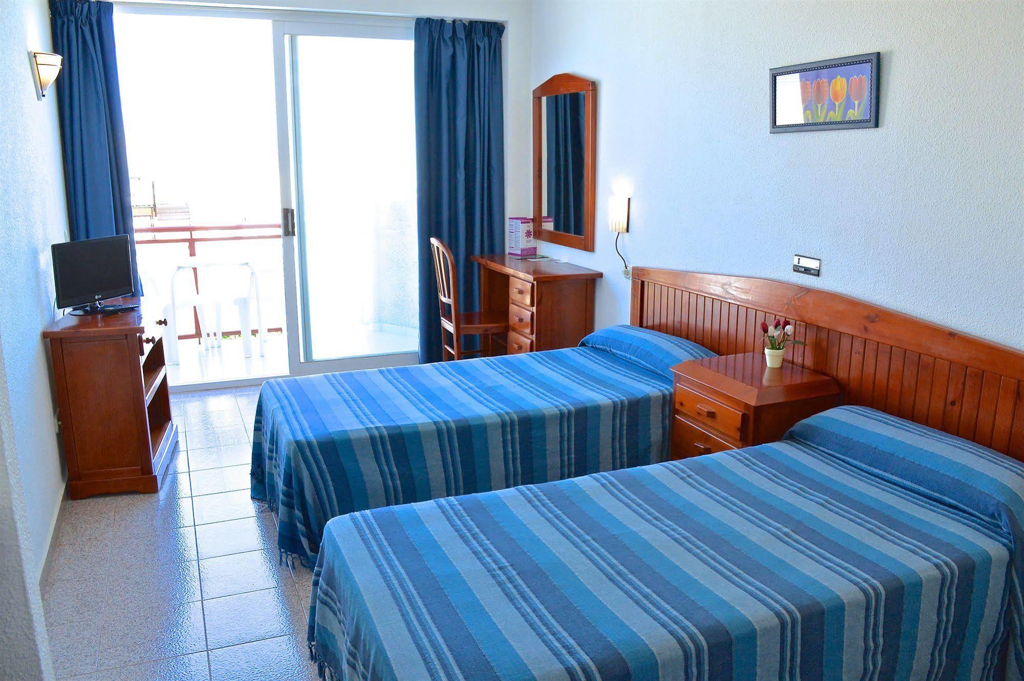 Hostal Molins Park Ibiza Town Ngoại thất bức ảnh